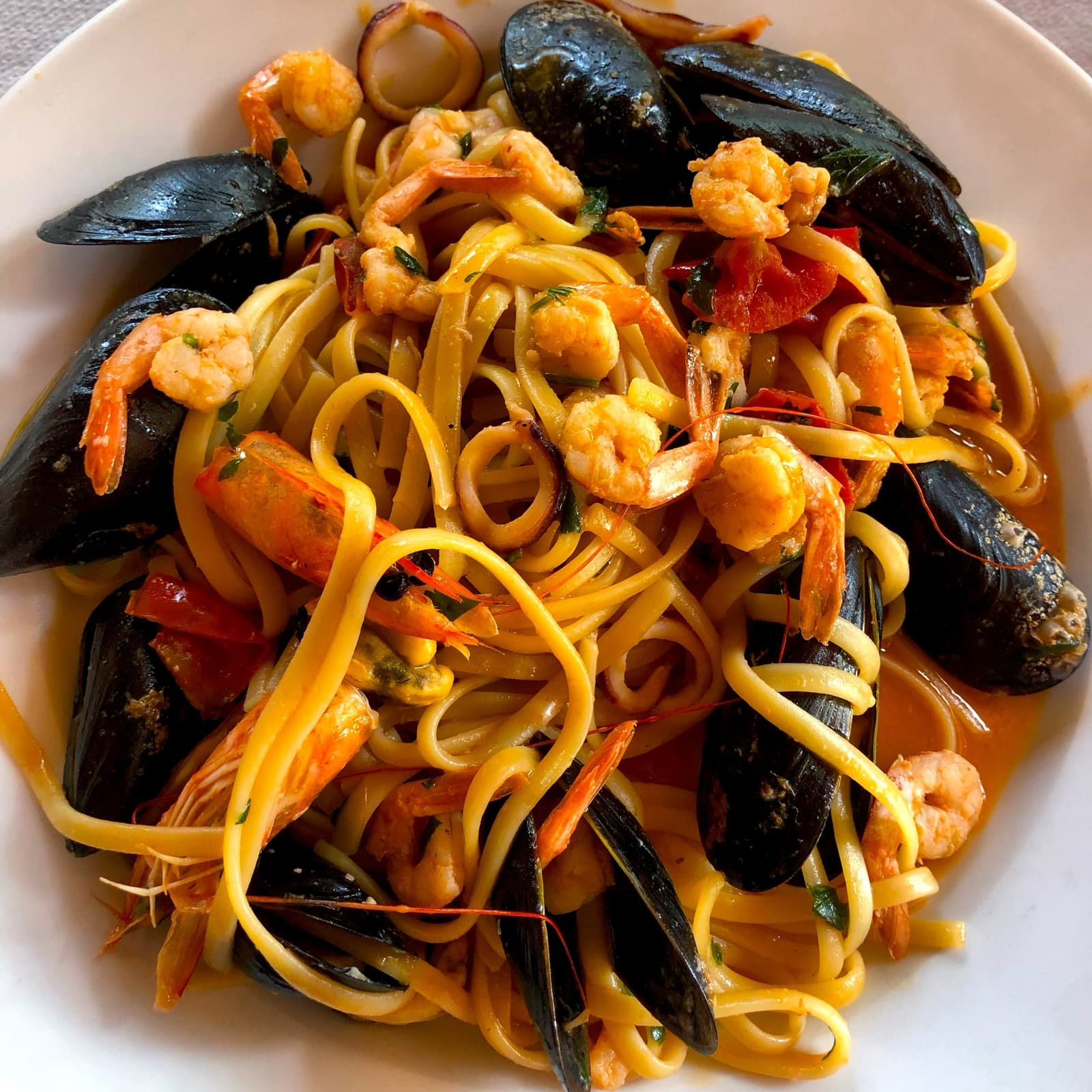 Seafood pasta finished with Vuno olive oil